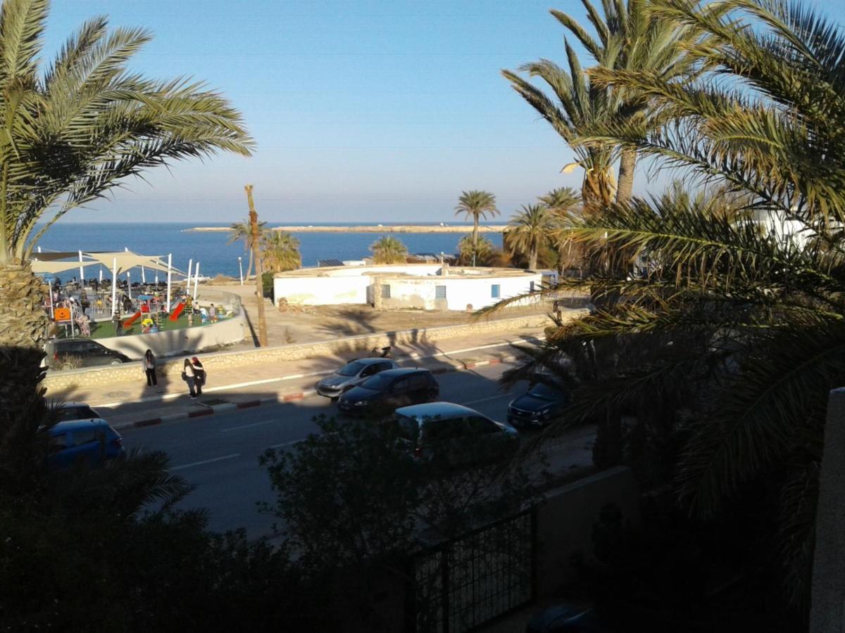 Duplex Pied Dans L'Eau Avec Magnifique Vue Sur Mer Monastir Exterior photo